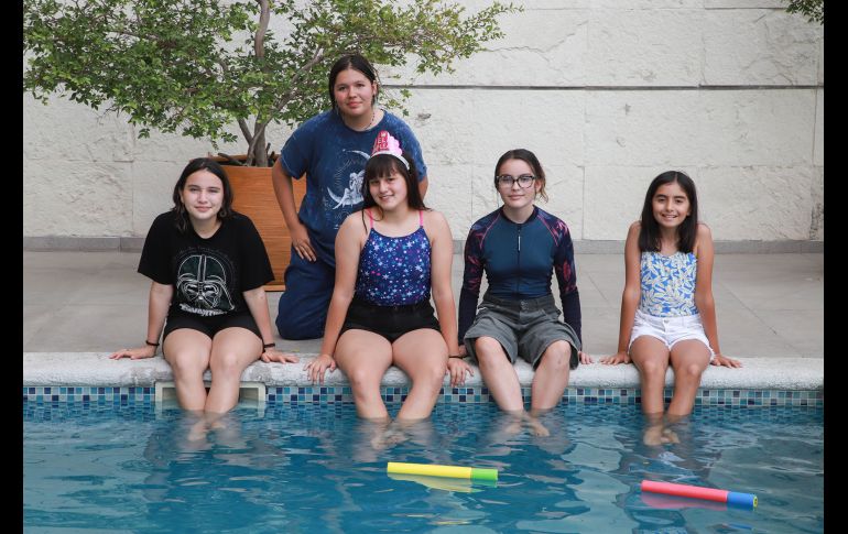 Lua Rivas, Julia Espinosa, Frida Vizcaino, Fatima Saiso y Alba Lucero. GENTE BIEN JALISCO/Antonio Martínez