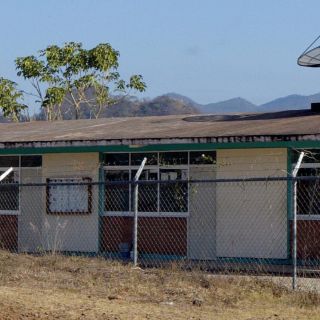 Rocían alcohol y queman a estudiante en telesecundaria de Querétaro