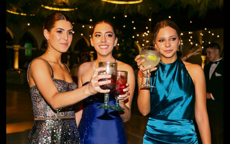 Natalia Abaroa, Pía González e Isabella Muñoz. GENTE BIEN JALISCO/Jorge Soltero