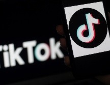 La interfaz sencilla de TikTok ha llevado a convertirla en una de las aplicaciones más populares entre el público de todas las edades. AFP/ARCHIVO