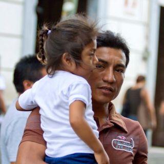 ¿Qué es la licencia de paternidad con goce de sueldo?