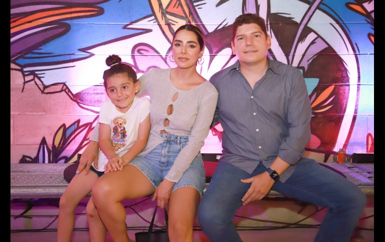 Zoe Rodríguez, Ilse Jiménez y Guillermo Rodríguez. GENTE BIEN JALISCO/Antonio Martínez