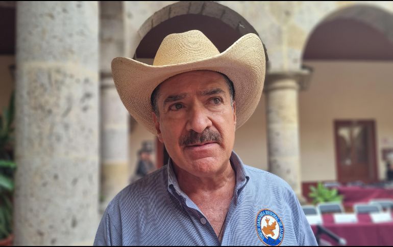 Velasco Antillón advirtió que los productores que no tienen la capacidad de asumir pérdidas han optado por cerrar sus establos y dedicar sus tierras a otras actividades. EL INFORMADOR/ARCHIVO