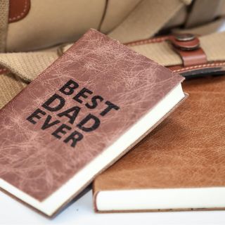 Sorprende a papá con un “gadget” a su medida