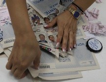 Los primeros resultados oficiales sobre la tendencia de votos se emitirán el domingo por la tarde. AP/J. Saldarriaga