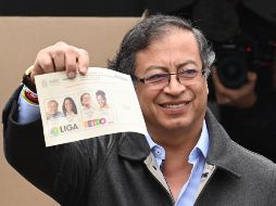 Ayer domingo, al término de la segunda vuelta presidencial en Colombia, López Obrador calificó como 