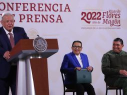 López Obrador defiende que una de las cosas más importantes en su vida es la honestidad. SUN/B. Fregoso