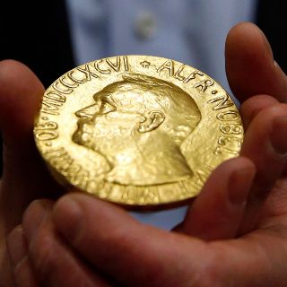 Rusia vs Ucrania: El precio de la Paz, periodista subasta su premio Nobel para una buena causa