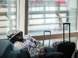 Estados Unidos advirtió a sus ciudadanos que tengan pensado viajar a México no hacerlo sin antes asegurarse de estar al día con su esquema de vacunación anticovid. AP/O. Matthys