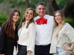 Marifer Maigre, Erika Bracamontes, Salvador Villanueva y Paola Maigre. GENTE BIEN JALISCO/Claudio Jimeno
