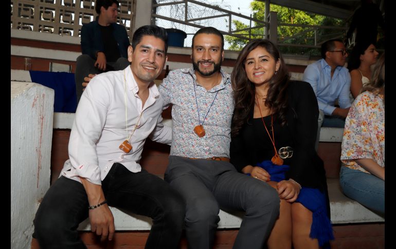 José Carlos López, Hugo Flores y Claudia Nieves. GENTE BIEN JALISCO/ Claudio Jimeno