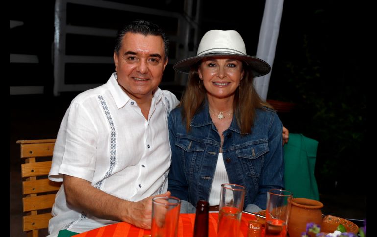 Enrique Pérez y Pina Bracamontes. GENTE BIEN JALISCO/ Claudio Jimeno