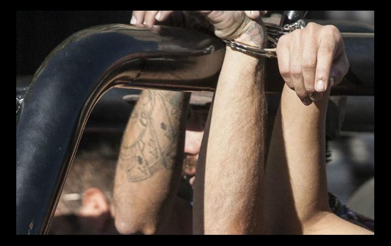 La Policía detuvo a la pareja cuando estaba siendo linchada por colonos en Chalco, Estado de México. ARCHIVO