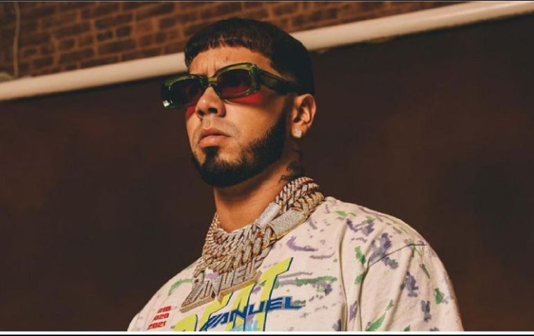 El show del reggaetonero se realizó el pasado domingo 19 de Junio, durante el espectáculo una persona arrojó una botella de plástico en dirección a Anuel. INSTAGRAM / anuel