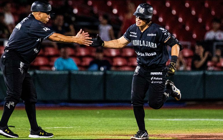 En la tercera entrada los Mariachis remontaron una desventaja de dos carreras y sellaron la victoria con cuatro más en la sexta. ESPECIAL/Mariachis de Guadalajara