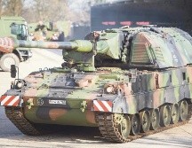 El Panzerhaubitze 2000 es una unidad de ataque artillado que cuenta con misiles de 155 mm, con un alcance de 40 kilómetros. AFP