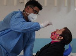 Cada hora se contagian de COVID 726 mexicanos. XINHUA