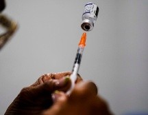 Pfizer y su socio BioNTech estudiaron dos maneras diferentes de actualizar sus vacunas. AP/ARCHIVO