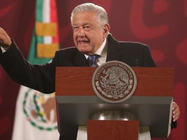 El Presidente López Obrador destacó que Dos Bocas es un símbolo de los nuevos tiempos. EFE/S. Gutiérrez