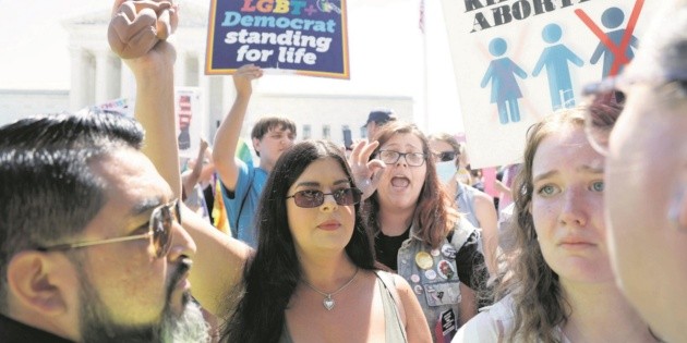 Protests continue against US abortion ruling