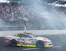 Partió desde el sexto sitio en la parrilla de salida y poco a poco recuperó posiciones ante los líderes del campeonato para lograr la victoria. TWITTER/@PrimeSportEnt
