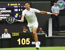 Novak Djokovic se convirtió en el primer tenista hombre o mujer que registra 80 triunfos individuales en cada una de las cuatro citas de Grand Slam. EFE / A. Rain