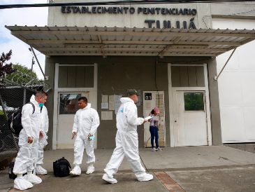 Suben a 52 los muertos tras incendio en cárcel de Tuluá, en en el departamento del Valle del Cauca, Colombia. EFE