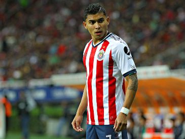 Ricardo Peláez insistió en que Chivas ya presentó una oferta formalmente y será el propio jugador quien tome la decisión definitiva. IMAGO7
