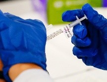 El gobierno está asegurando un lote adicional de 240 mil dosis en las próximas semanas. AP/ARCHIVO