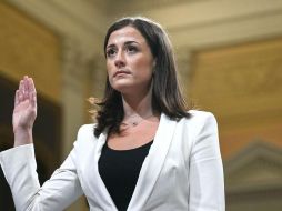 Cassidy Hutchinson, exasistente de la Casa Blanca, que testificó en contra de Donald Trump durante las vistas del Congreso que investigan los ataques del 6 de enero. GETTY IMAGES