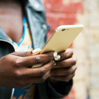 Aborto en EE.UU.: cómo los teléfonos inteligentes pueden delatar a las mujeres que buscan terminar con su embarazo