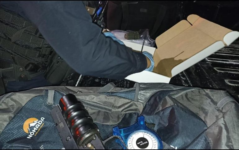 La detención ocurrió durante la madrugada de hoy en el cruce de las calles Ángulo y Santa Mónica. ESPECIAL / Policía de Guadalajara