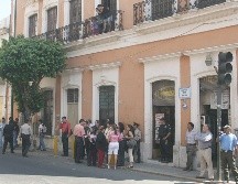 Desde noviembre del año pasado ya no se puede emplazar a huelga a los centros de trabajo si no se acompaña con el 30 por ciento de las firmas de respaldo de los trabajadores. EL INFORMADOR/ARCHIVO