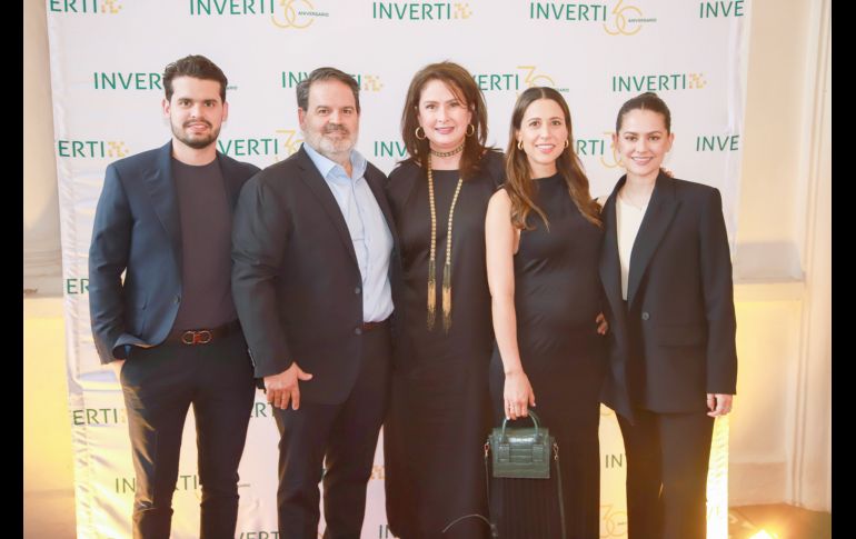 Sebastian Ramírez, Ignacio Ramírez, Ana Luisa Medina, Natalia Ramírez y Jimena Ramírez. GENTE BIEN JALISCO/Antonio Martínez