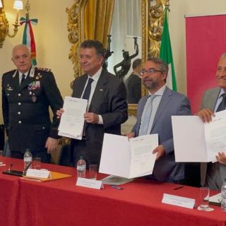 En Roma, Zamora hace entrega del acervo de Ettore Ferrari a Italia