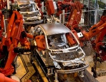 Los reducidos suministros han elevado los precios a niveles récord, dejando a muchos consumidores fuera del mercado de vehículos nuevos. NTX/ARCHIVO