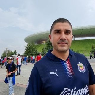 El entrenador olímpico Iván Ruiz se ilusiona con sus Chivas