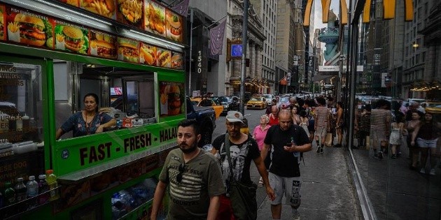 Tragedy in New York: Boy dies after falling from 29th floor in Manhattan