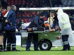 Manotas estuvo en el terreno de juego 25 minutos, y una mala acción en medio campo, en donde se le atoró la rodilla izquierda, causó preocupación. IMAGO7 / ARCHIVO