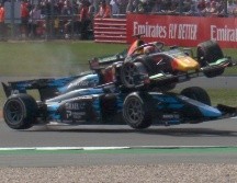 El halo de seguridad impidió que el fondo plano del vehículo de Hauger impactara en la cabeza de Roy Nissany. ESPECIAL