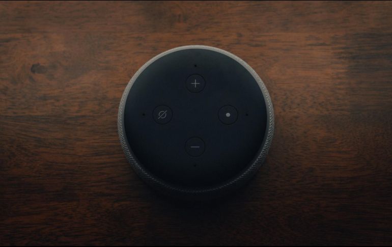 Alexa de Amazon fue lanzada en 2014. ESPECIAL / Foto de Mark Farías en Unsplash