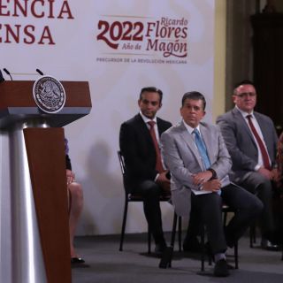 López Obrador contradice a Tatiana Clouthier por el T-MEC