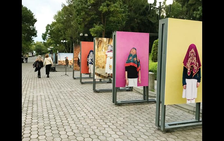 La actual edición, explica el artista visual y director del proyecto, Rogelio Séptimo, se titula ‘Más allá de las Fronteras’, y es una propuesta única de formación fotográfica dirigida a jóvenes y adultos de Michoacán. CORTESÍA / Secretaría de Cultura Federal