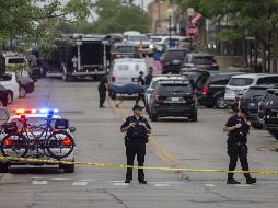 Durante un desfile por el 4 de Julio, Día de la Independencia de Estados Unidos, se reportó un tiroteo en una ciudad al norte de Chicago. AFP