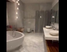 El baño de la casa de Alejandro Moreno, 