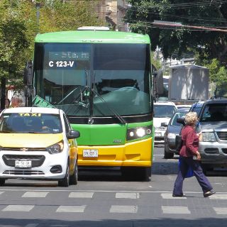Alistan inmovilizadores de autos mal estacionados