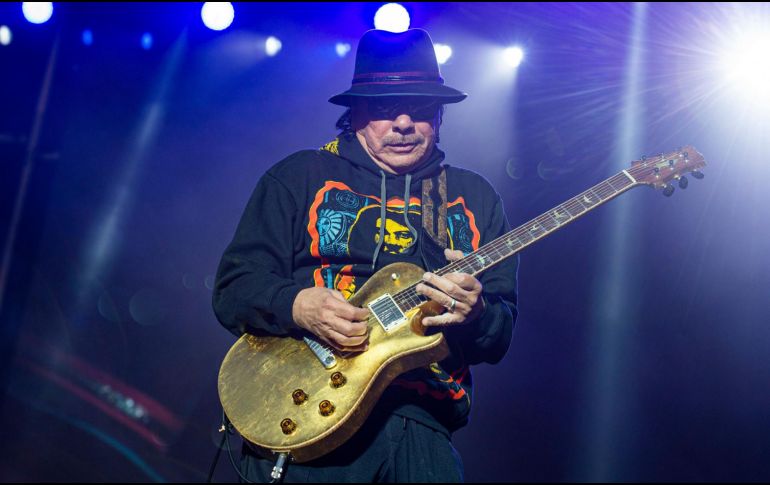 Tras el incidente en Michigan, Carlos Santana tuvo que posponer su próximo show. AP / ARCHIVO