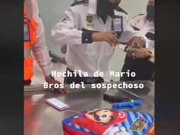 El viaje con rumbo a Oaxaca para celebrar los seis años del pequeño pudo continuar luego de 20 minutos de espera que se tomaron las autoridades para revisar las pertenencias de la familia. TikTok / @jorch.ch