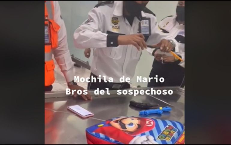 El viaje con rumbo a Oaxaca para celebrar los seis años del pequeño pudo continuar luego de 20 minutos de espera que se tomaron las autoridades para revisar las pertenencias de la familia. TikTok / @jorch.ch