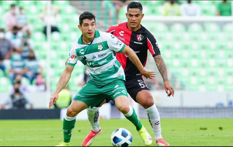 Jesús Ocejo puede ser inscrito con Atlas tal y como el reglamento lo avala, no jugó en la Jornada 1 y bien podría hacerlo en la fecha 2 con los Zorros, si es que el técnico lo considera necesario. IMAGO7